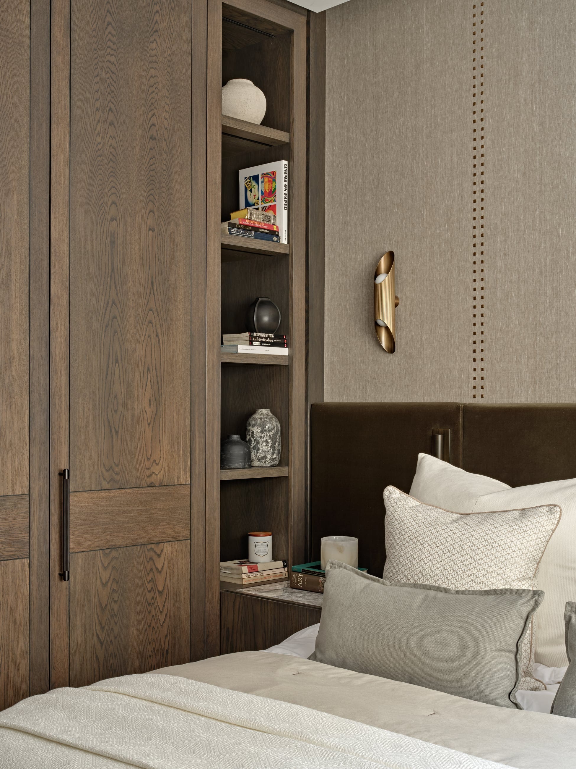 Hyde Park Apartment — interior by ALJ Studio