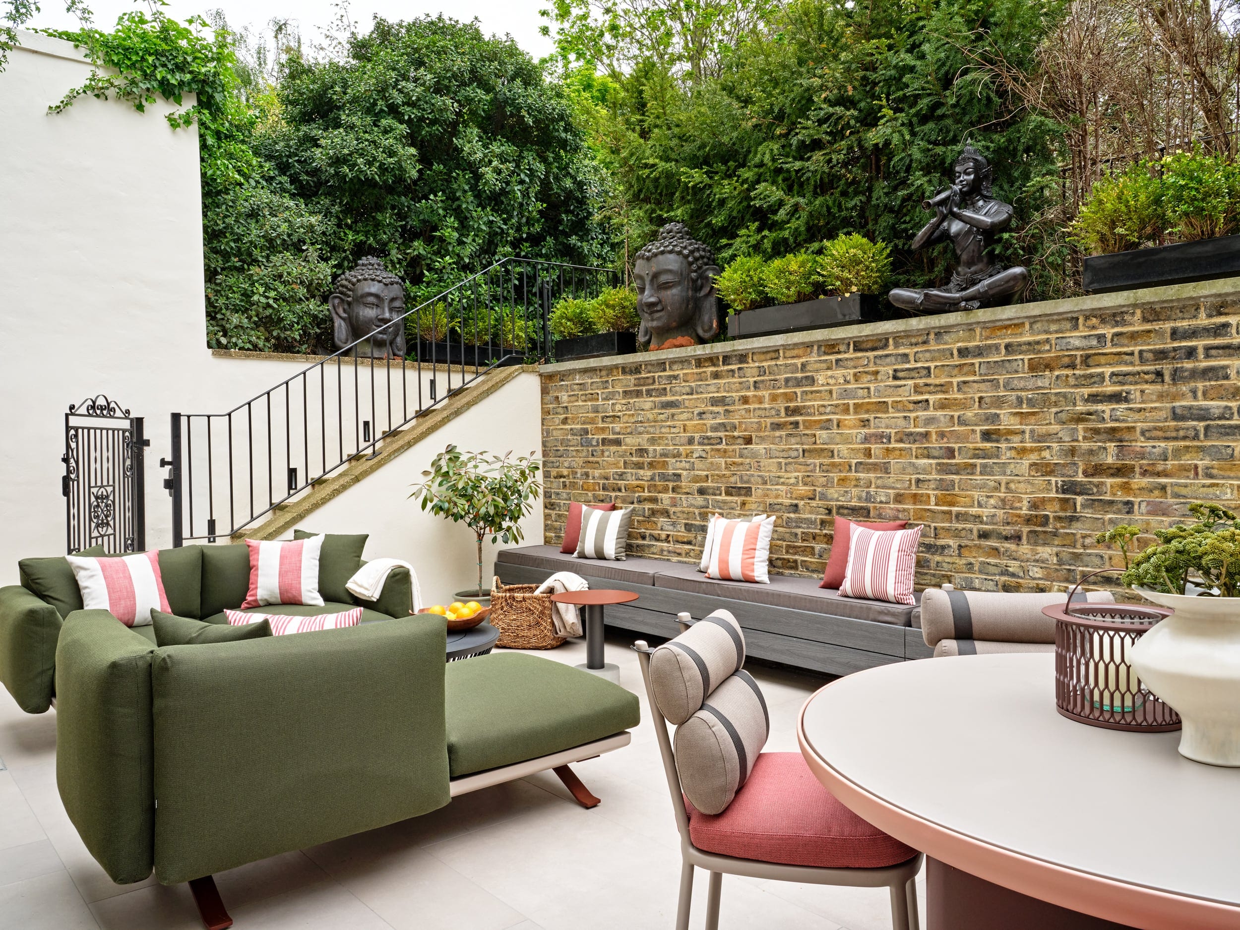 Hyde Park Apartment — interior by ALJ Studio