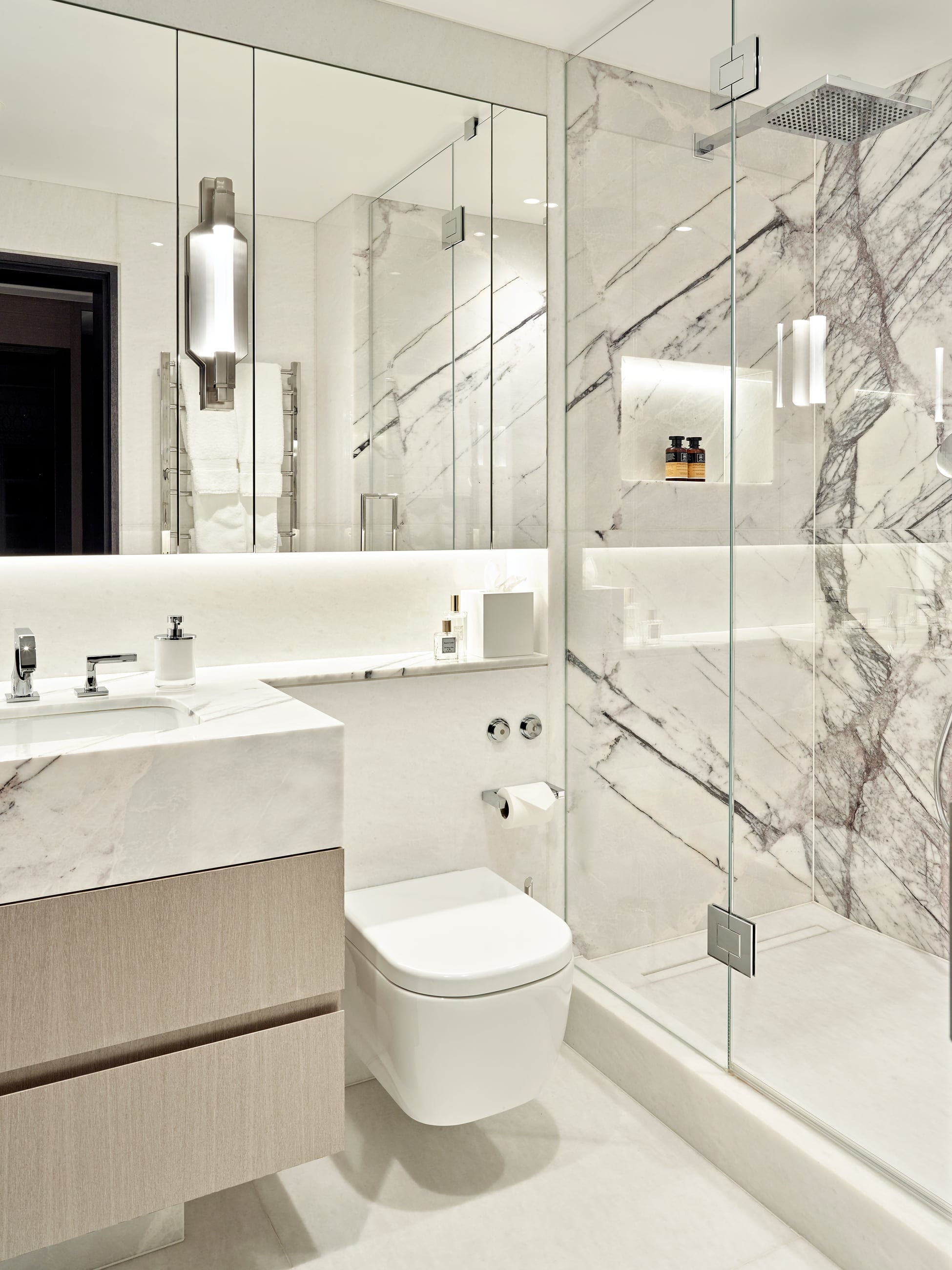 Hyde Park Penthouse — interior by ALJ Studio